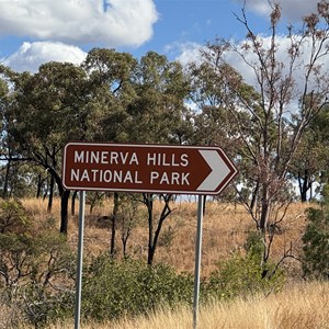 Turn-off to Minerva Hills NP