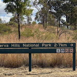 Turn-off to Minerva Hills NP