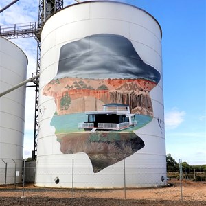 Paringa Silo Art