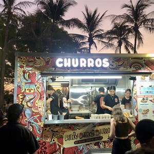 Mindl Beach Sunset Markets