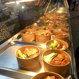 Mindl Beach Sunset Markets