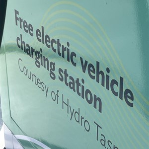 Carpark & Free EV Charging Stn