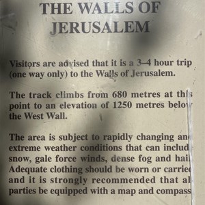 Walls of Jerusalem Track Carpark & Trailhead
