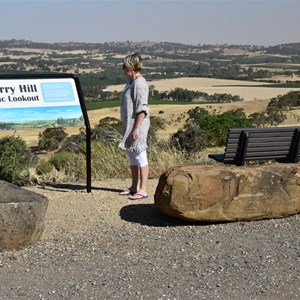 Quarry Hill Lookout