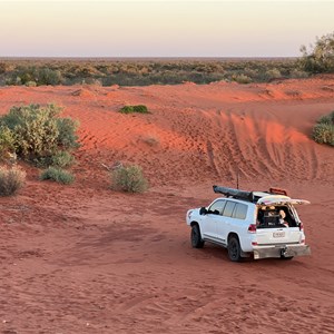 Sunset Hill, Bullara Station