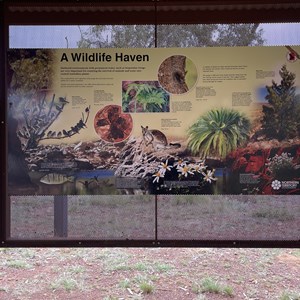 Serpentine Gorge Information Shelter