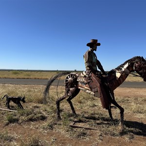 Harry Redford and his dog sculpture