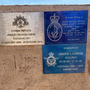 Dundee Beach War Memorial