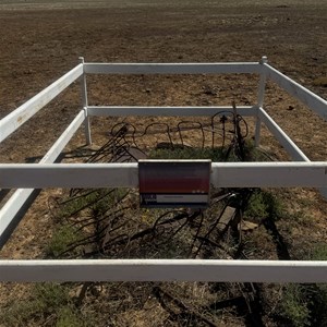 Grave of Unknown Traveller