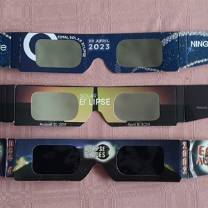 Eclipse shades