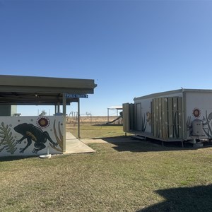 Public Toilet & Shower