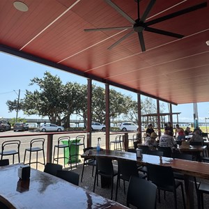 Lucinda Jetty & Cafe