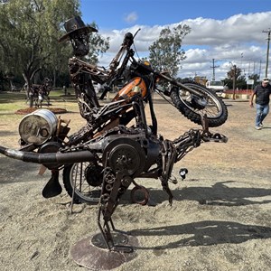 Sculptures Outback