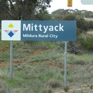 Mittyack - Sign on the Calder Highway