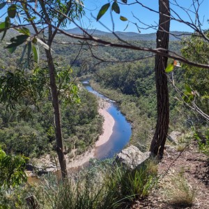 Walk to Dermodys camp