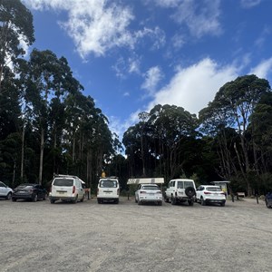 Parking & Picnic Area