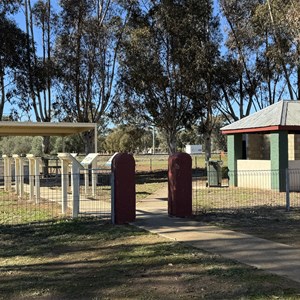 Caragabal Park (Toilets)