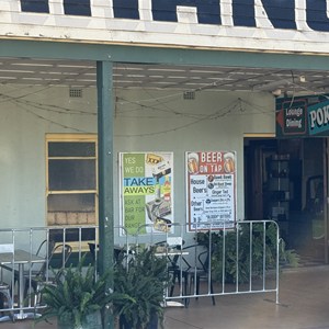 Royal Carrangarra Hotel
