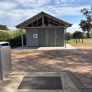 Public Toilets & Bin