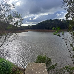 Mount Bold Reservoir wall car park