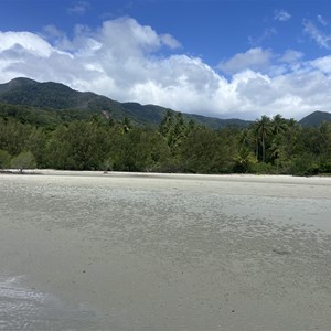 Cowrie Beach access