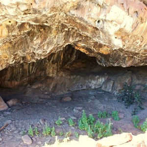 Cave near the south eastern entrance to Yandagooge Gap (Darlsen Pinnacle End)