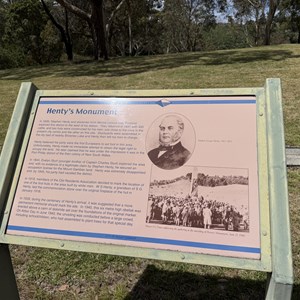 Henty’s Monument