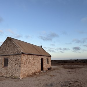Gilgerabbie Hut