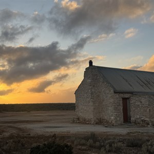 Gilgerabbie Hut