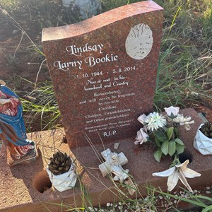 Lindsay Bookie’s Grave