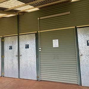 Public Showers & Toilets