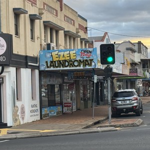 Ezee Laundromat