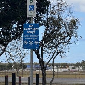 Hinkler Lions Tourist Park