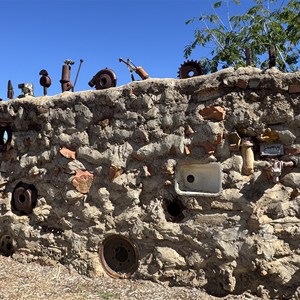 Arno’s Wall