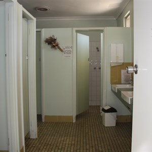 Toilets at Lake Grace Caravan Park