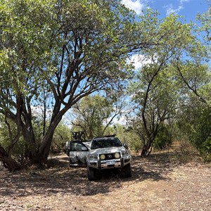 Hicks Creek Rockbar Camp