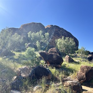 Parking Eaglestone Rock