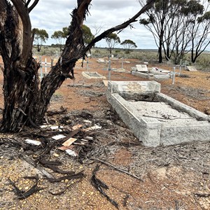 1910 Pioneer Cemetery