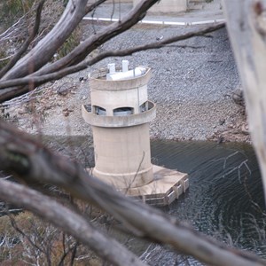 Intake shaft with trashracks above water