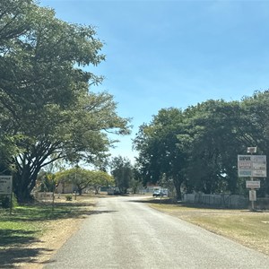 Greenvale Caravan Park and Cabins