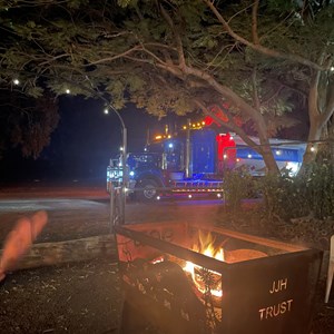 Hells Gate Roadhouse