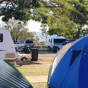 Campers in Burdekin Falls Caravan Park