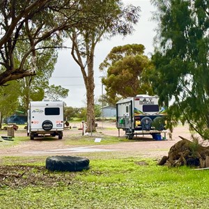 Poochera Hotel Caravan Park