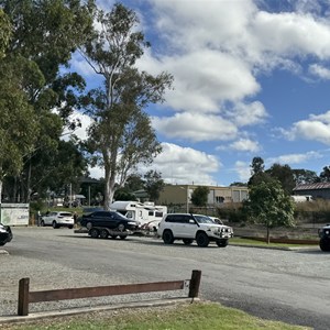 Tiaro Memorial Park