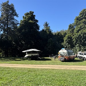 Glastonbury Creek Camping Area (Brooyar State Forest)