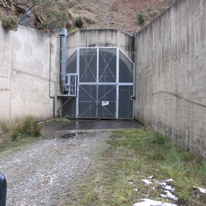 Outlet tunnel portal