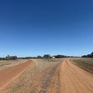 Longreach Silsoe Rd & Old Winton Rd