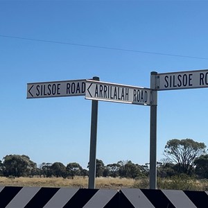 Longreach Silsoe Rd &  Arrilalah Rd