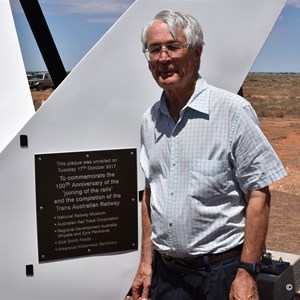 At 1:45pm on Tuesday 17th October, Dick Smith unveiled the new plaque