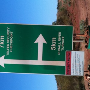 Telfer access signpost